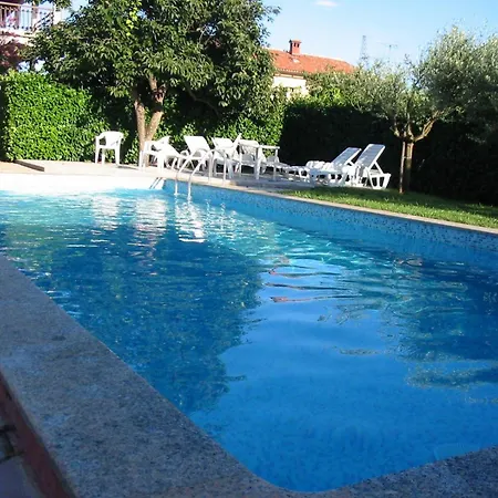 Ferienhaus-in-porec-mit-pool-melisa-6 3*