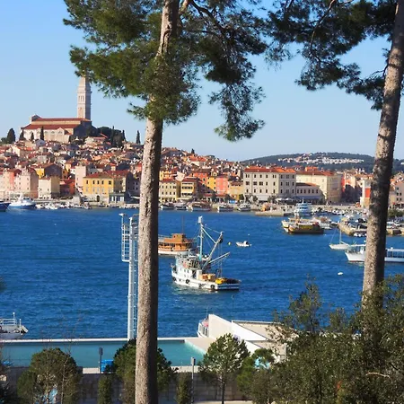 Hotel Ferienhaus-in-porec-mit-pool-melisa-6 3*