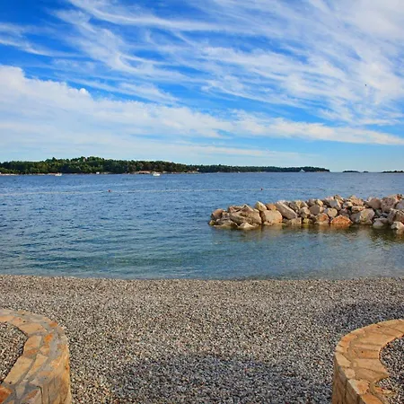 Hotel Ferienhaus-in-porec-mit-pool-melisa-6 Porec
